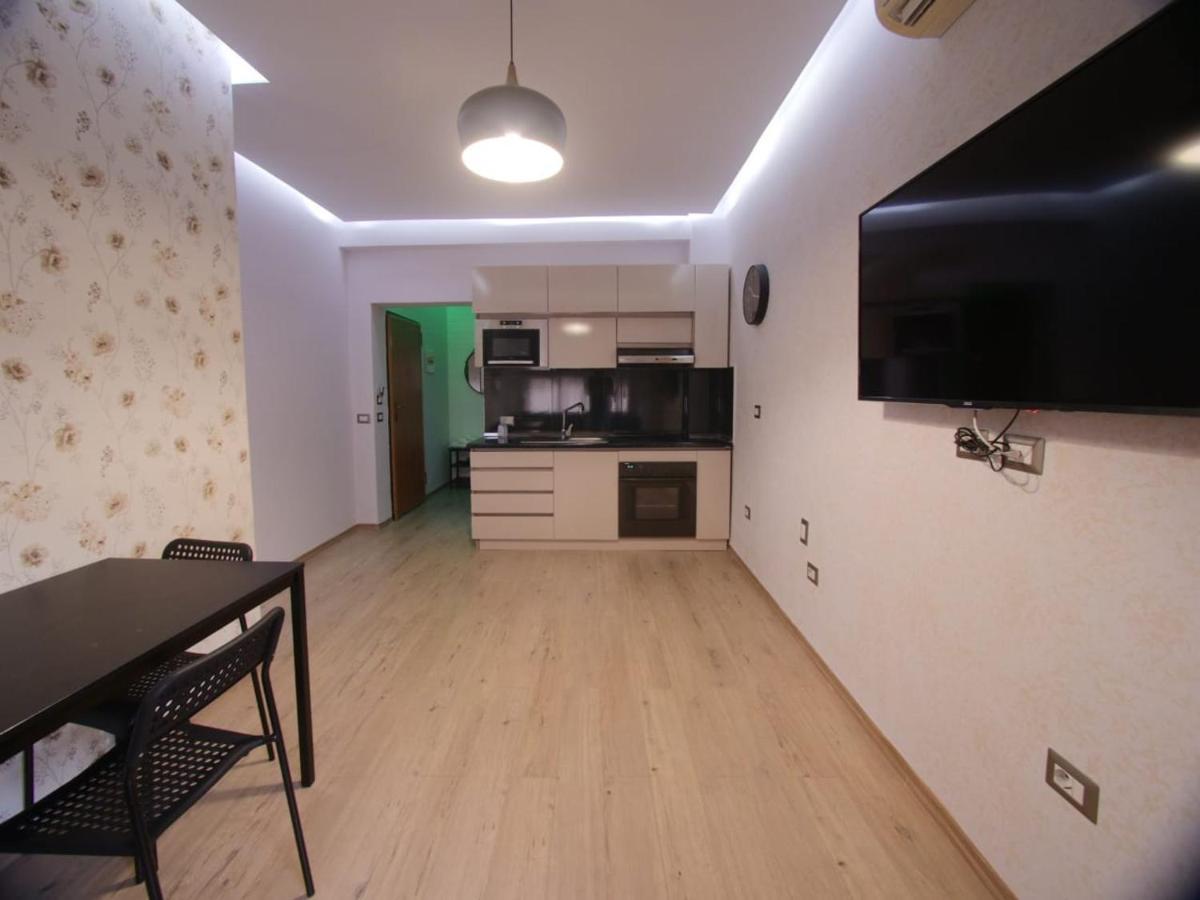 Hidden Gem In The Center Of Tirana Apartamento Exterior foto