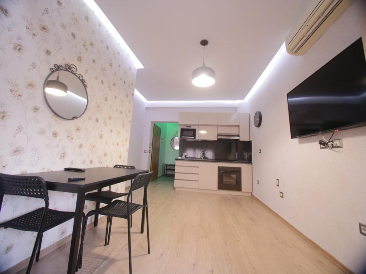 Hidden Gem In The Center Of Tirana Apartamento Exterior foto